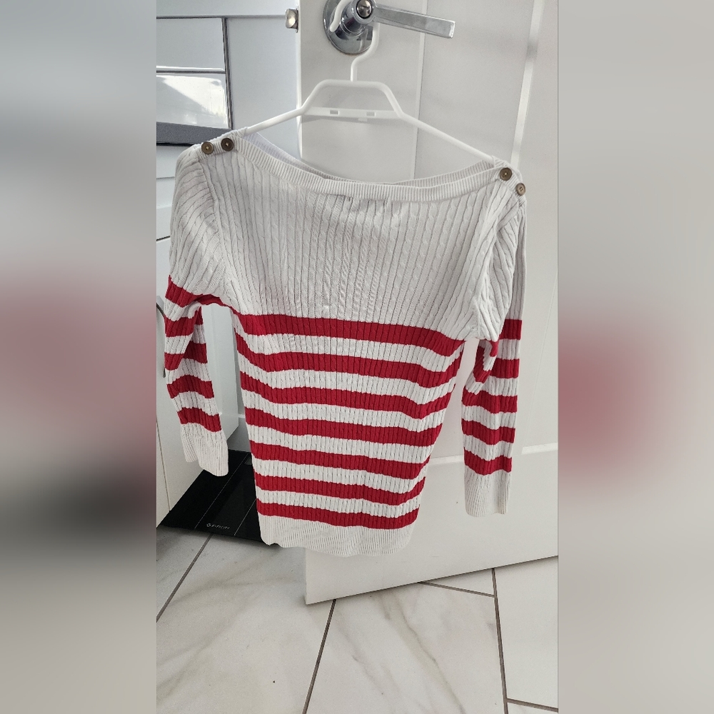 Sweater - Picture 2 of 4